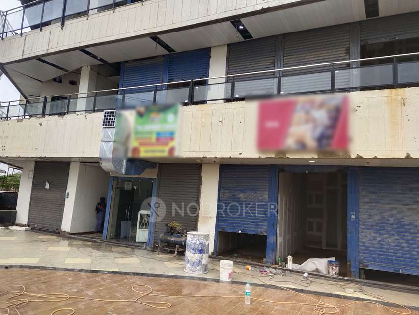 Shop in Yamuna City, Greater Noida for Rent 