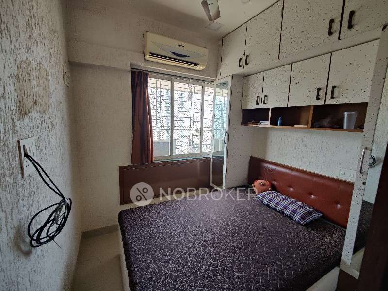 Royal Nest Malad west Rent WITHOUT BROKERAGE Fully furnished 1 BHK