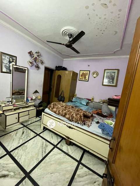 4 BHK Flat For Sale  In Rohini