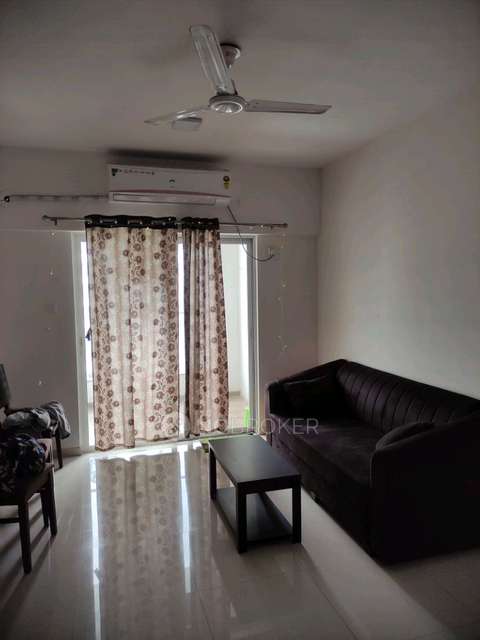 Single Room for Male In 3 BHK  In Gera World Of Joy, Kharadi  In Wagholi