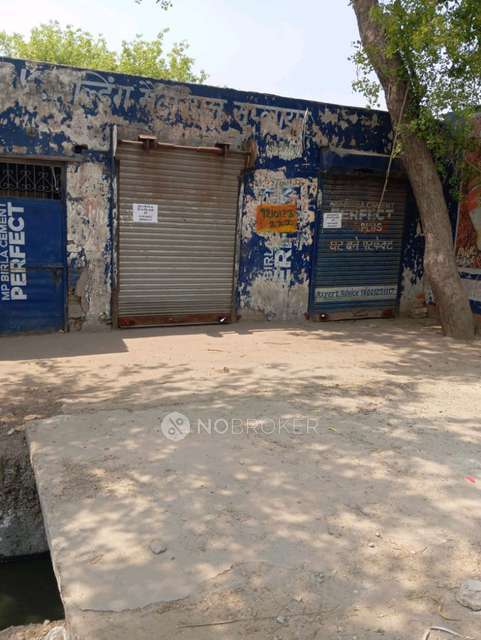 Shop in Bhopura, Ghaziabad for Rent 