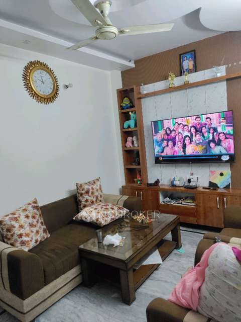 3 BHK Flat In Maitri Apartment Vishwas Park for Rent  In Matiala