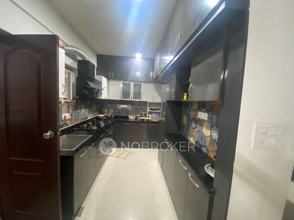 Aakriti Honey Dew Tellapur Rent WITHOUT BROKERAGE Fully furnished 3