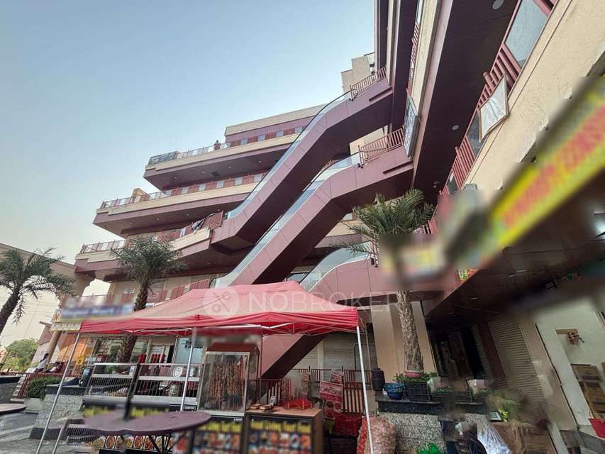 Shop in Kasna, Greater_noida for sale 