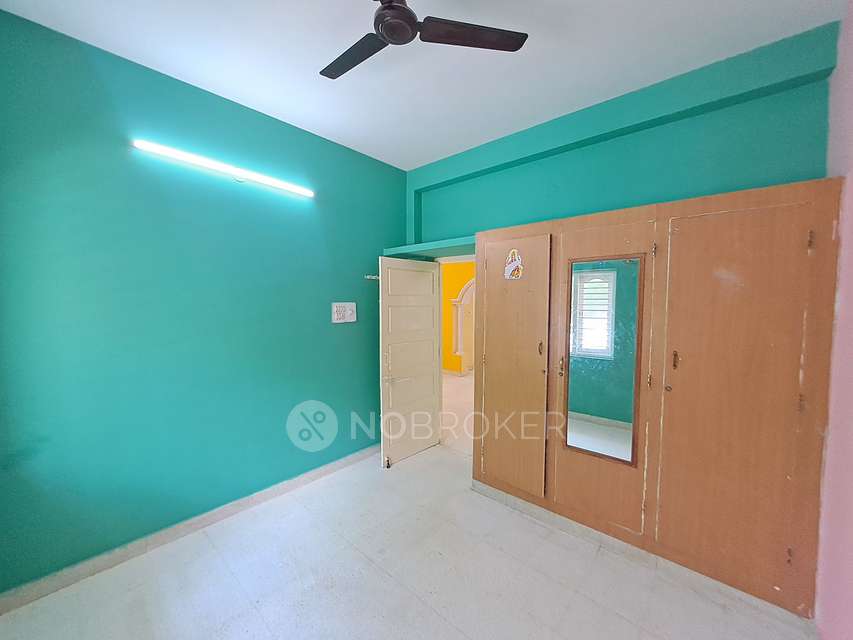 2 BHK Flat In Standalone Building   for Rent  In Mahalakshmi Layout