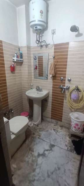 2 BHK Flat In Nishkam Sewa Rwa For Sale  In Shahdara