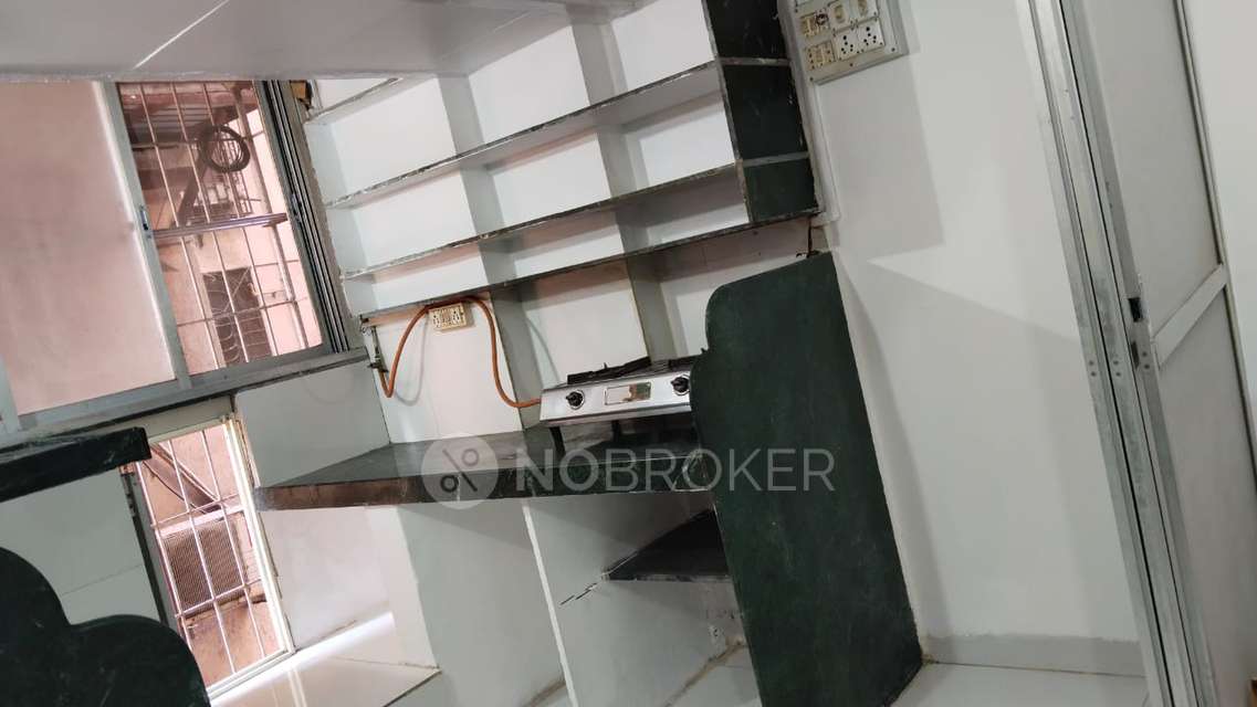 1 BHK Flat In Janhit Society for Rent  In Parel