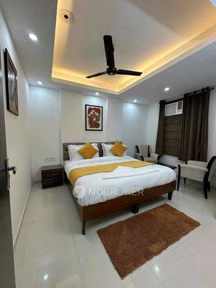 Rajapushpa Atria Kokapet Rent WITHOUT BROKERAGE Fully furnished 1 BHK
