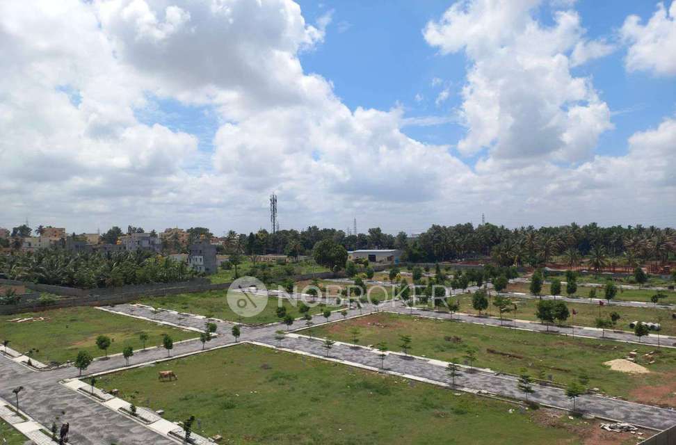 Plot For Sale  In Grand Icon 2