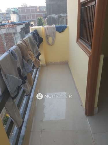 Commercial Property in Sorkha, Noida for Rent 