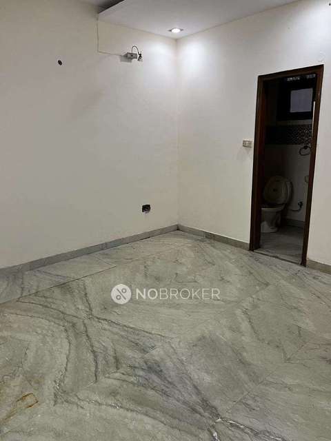 3 BHK Flat In Standalone Building  For Sale  In Paschim Vihar