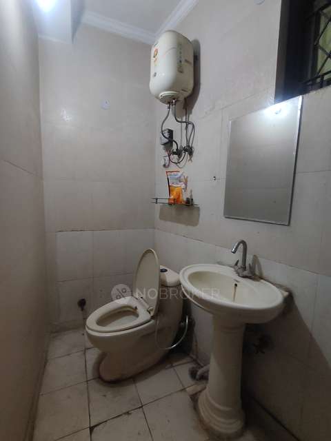 4+ BHK Flat In Apartment For Sale  In South Extension I