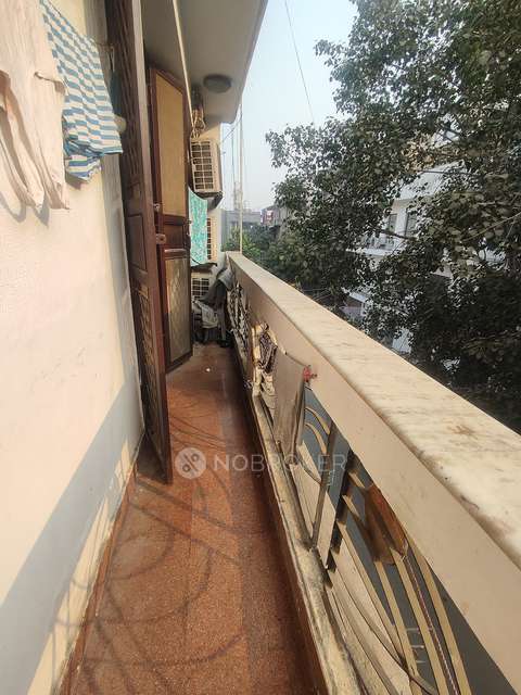 4+ BHK Flat In Apartment For Sale  In South Extension I