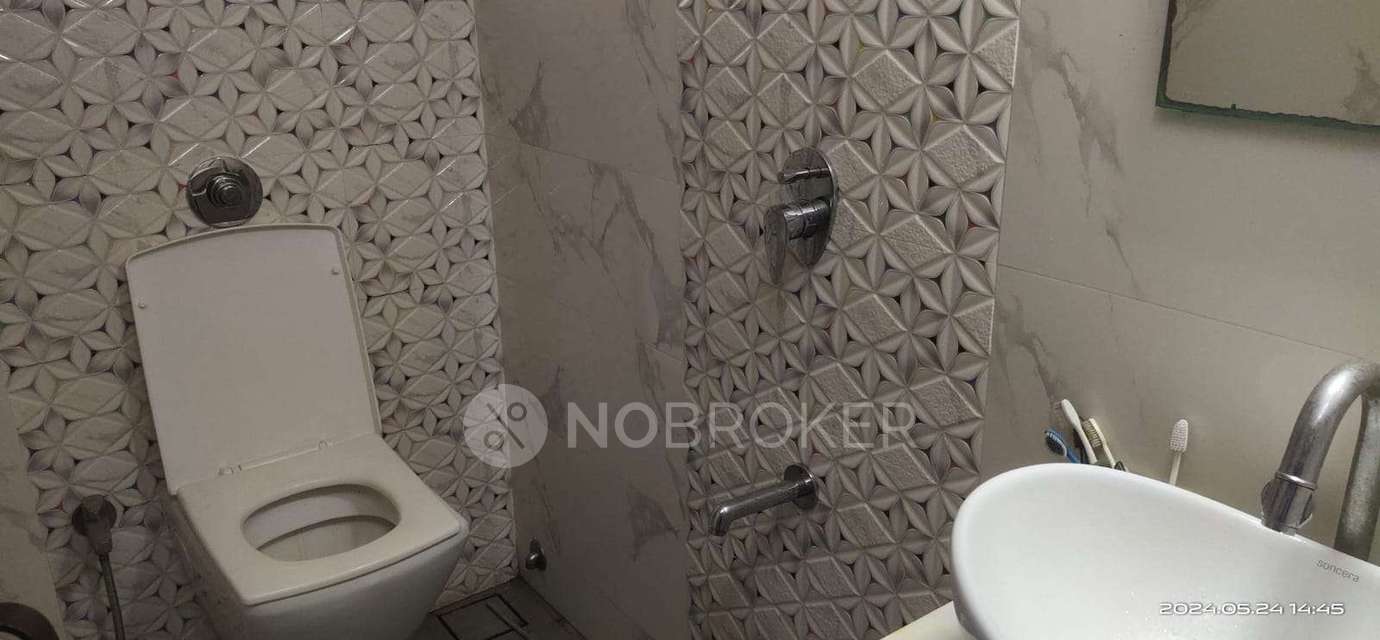 2 BHK Flat In Shraddha Palace For Sale  In Andheri East