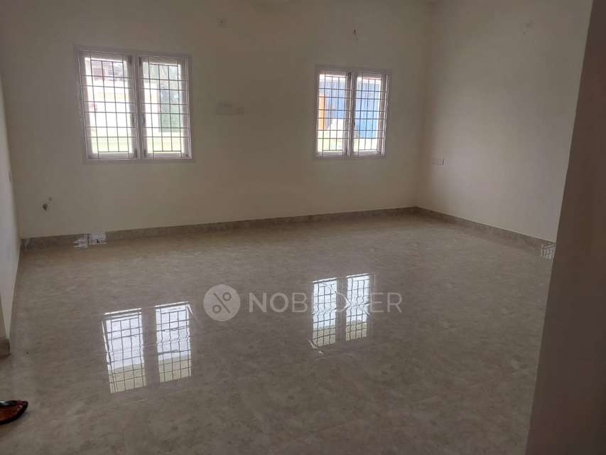 4+ BHK Flat For Sale  In Kovur