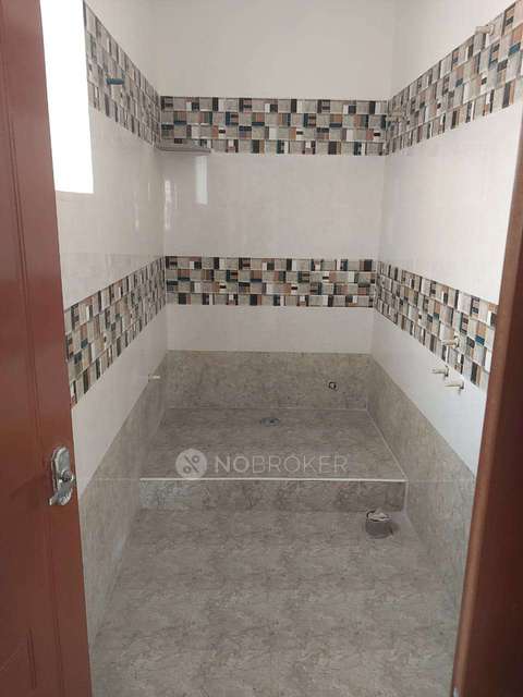 4+ BHK Flat For Sale  In Kovur