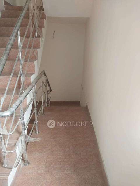 4+ BHK Flat For Sale  In Kovur