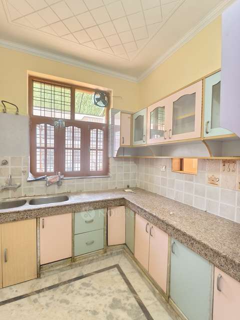 2 BHK House for Rent  In Sector 10 