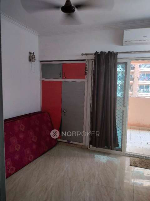 2 BHK Flat In Gaur City 2 14th Avenue for Rent  In 14 Avenue Road
