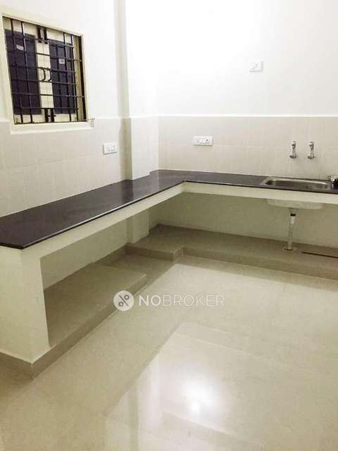 2 BHK Flat In Nest Swank For Sale  In Sholinganallur