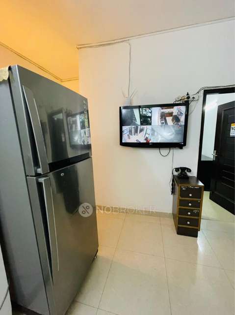 PG for Girls in Ashok Vihar Phase 3