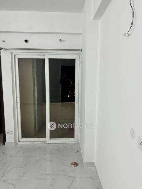 3 BHK Flat In Purvanchal Royal City For Sale  In Sector Chi V