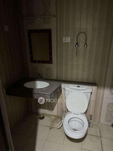 3 BHK Flat In Purvanchal Royal City For Sale  In Sector Chi V