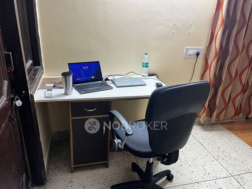 1 RK House for Rent  In Shahpur Jat Near By Fashion Street