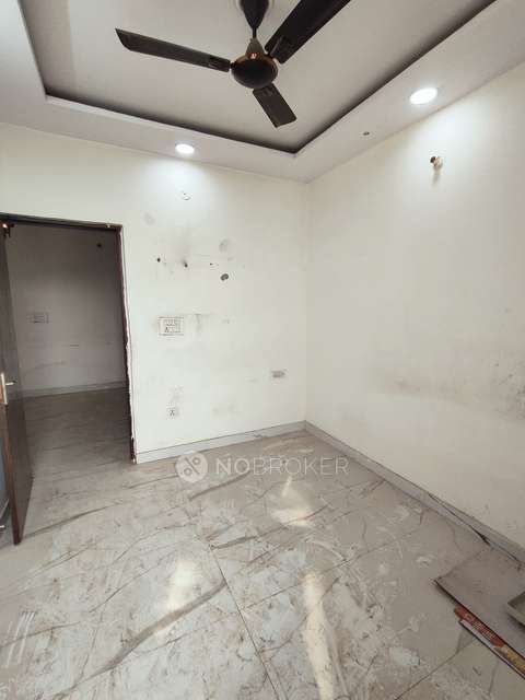 2 BHK Flat In Ap For Sale  In Burari