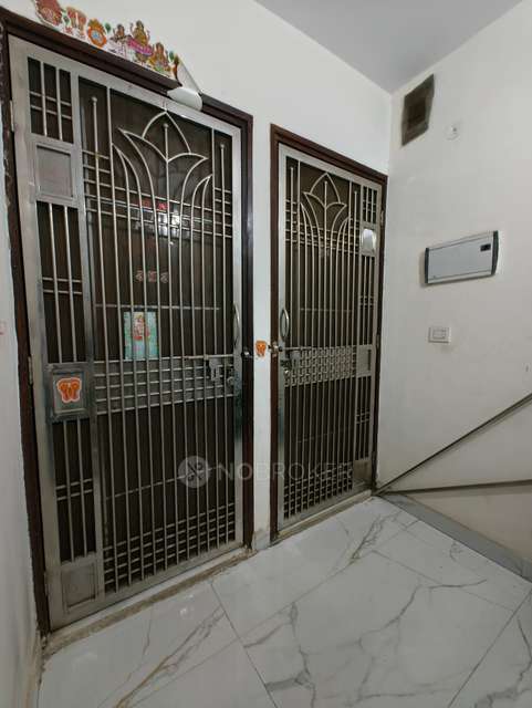 2 BHK Flat In Ap For Sale  In Burari