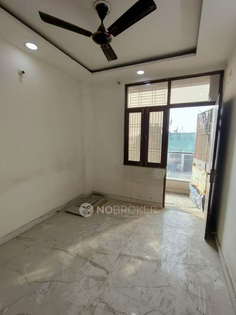 2 BHK Flat In Ap For Sale  In Burari