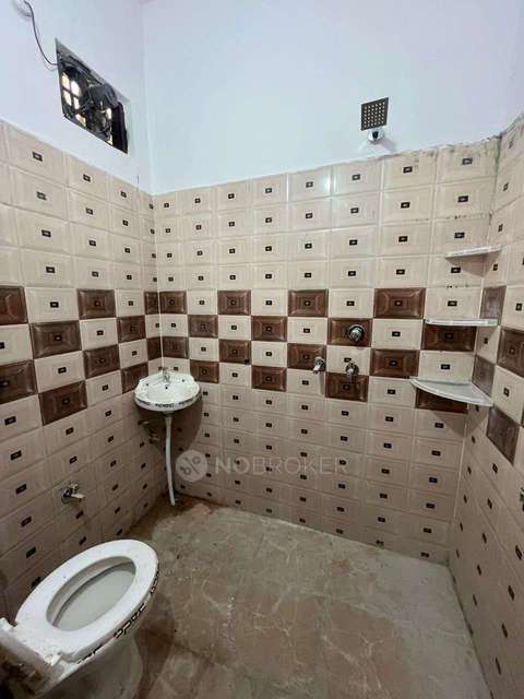 PG for Anyone in Sector 18