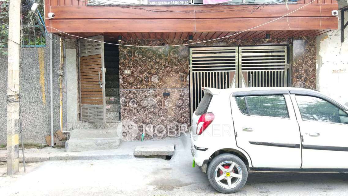 1 BHK Flat In Standalone Building  for Rent  In Ashok Vihar