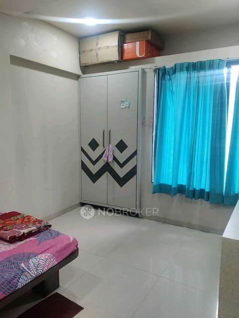Single Room for Female In 2 BHK  In Altius Housing Society In Wakad