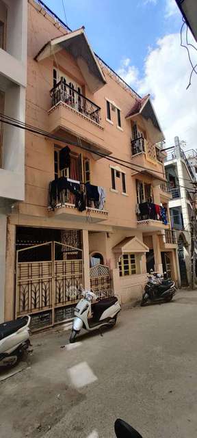 4+ BHK Flat For Sale  In Bismillahnagar, S.g. Palya