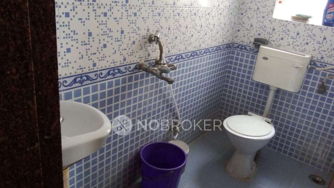 Single Room for Female In 2 BHK  In Shree Laxmi Vihar Society, Hadapsar In Hadapsar