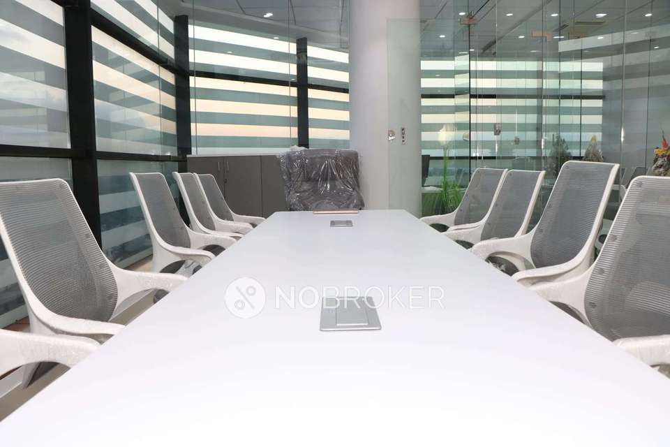 Showroom in Hadapsar, Pune for sale 