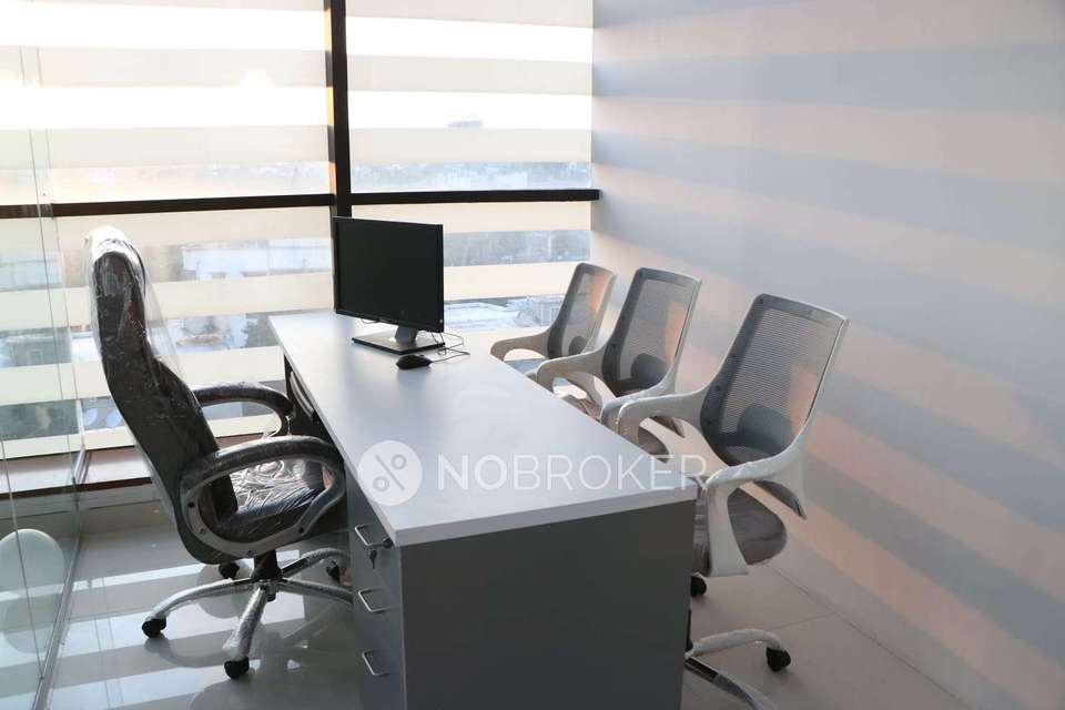 Showroom in Hadapsar, Pune for sale 