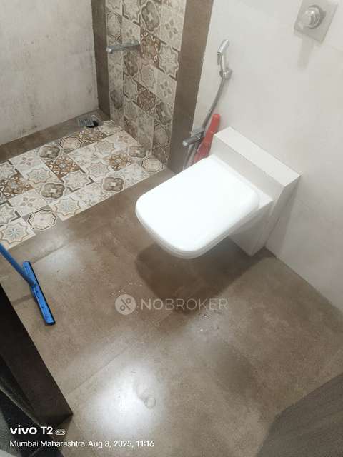 2 BHK Flat In Hs Ozone For Sale  In Pant Nagar, Ghatkopar East