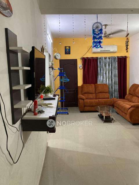 3 BHK Flat In Mahalaxmi Apartments For Sale  In Varadharajapuram 