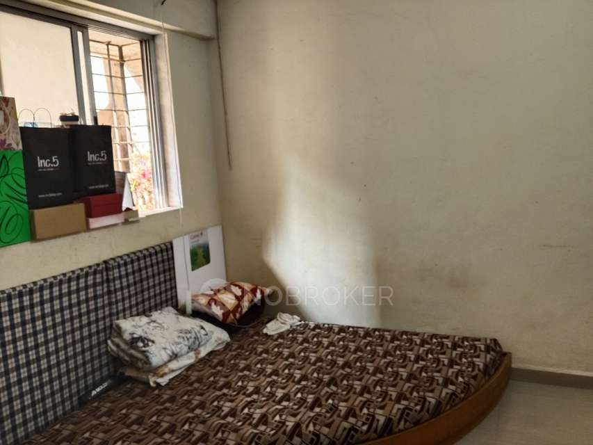 1 BHK Flat In Vidhya Pati Chs For Sale  In Mulund West 