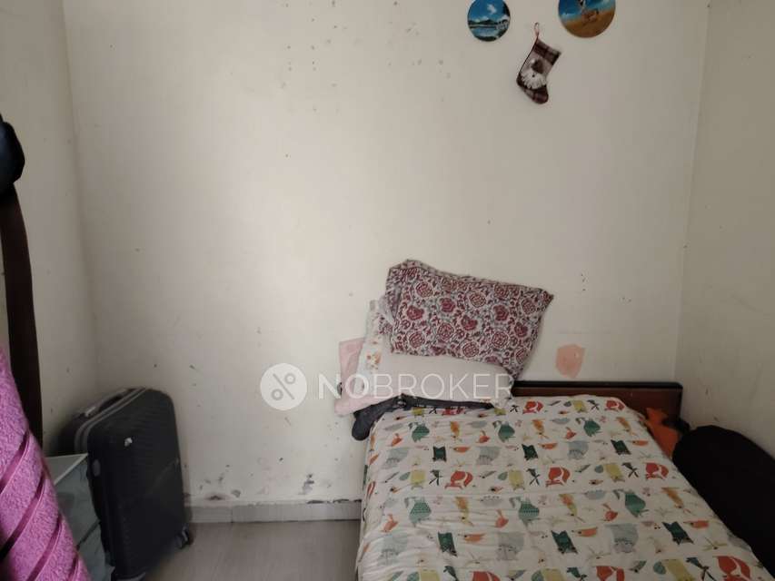 1 BHK Flat In Vidhya Pati Chs For Sale  In Mulund West 