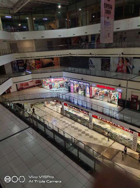 Commercial Property in Beta Ii, Greater_noida for sale 