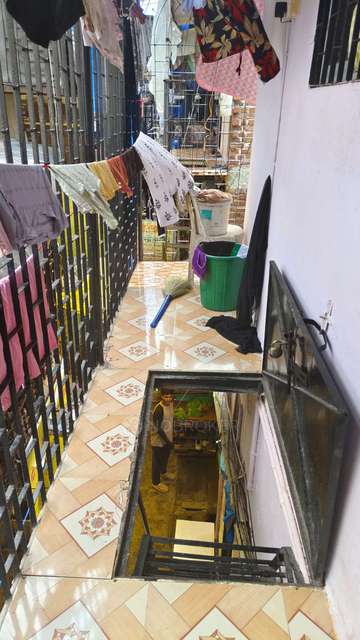 1 BHK House For Sale  In Goregaon West