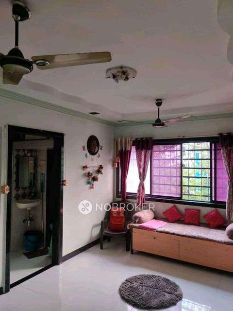 1 BHK Flat In Meghdoot Building Thane For Sale  In  Thane
