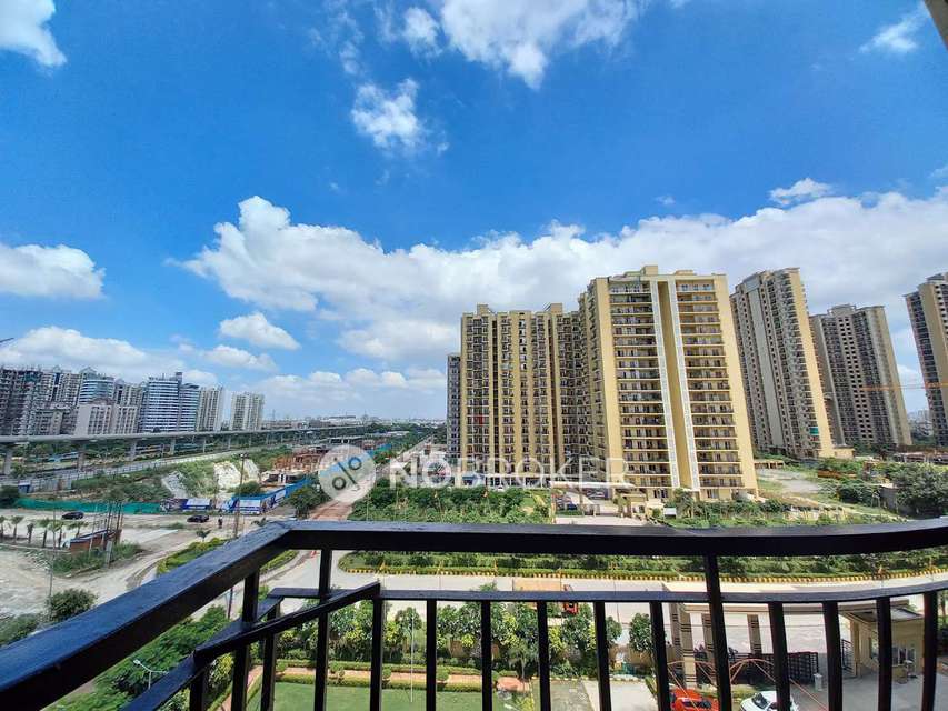 1 BHK Flat In Maxblis Grand Kingston for Rent  In  Sector 75