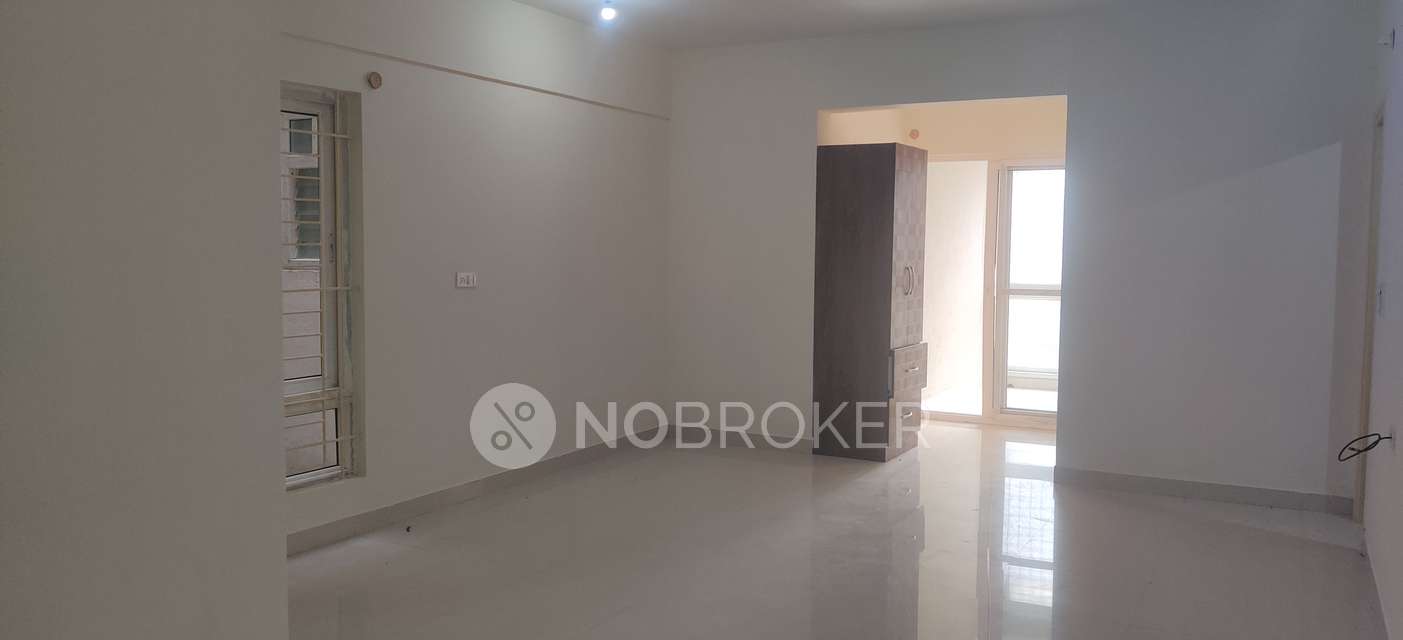 2 BHK Flat In Sk Silver Mist Appartment,  For Sale  In Singasandra