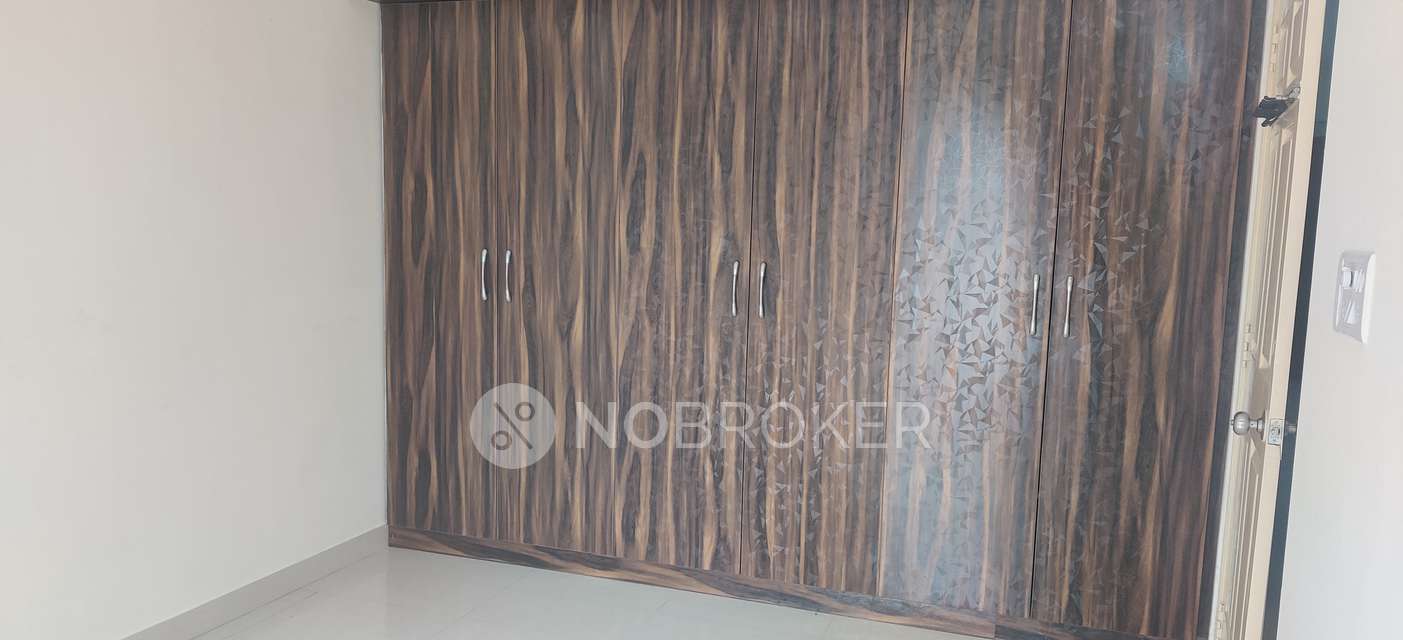 2 BHK Flat In Sk Silver Mist Appartment,  For Sale  In Singasandra