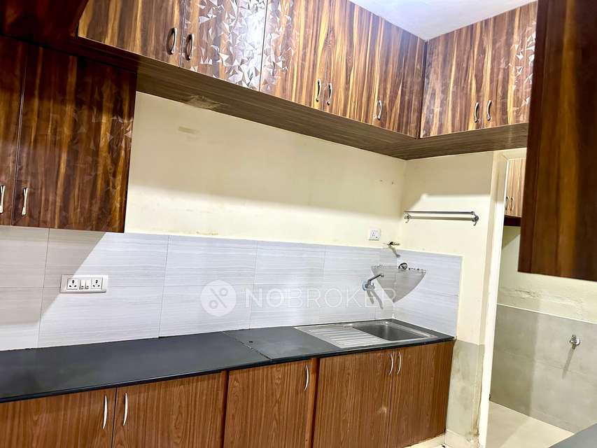 2 BHK Flat In Sk Silver Mist Appartment,  For Sale  In Singasandra