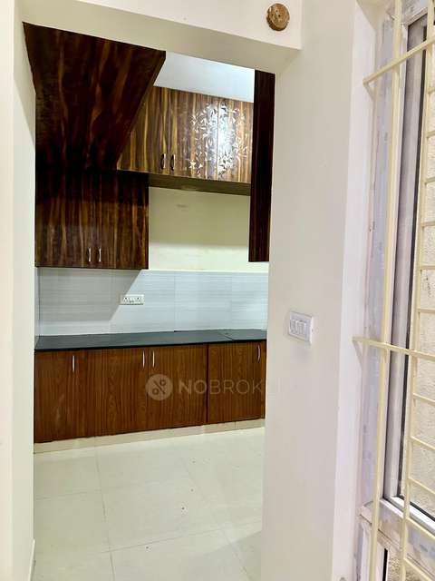2 BHK Flat In Sk Silver Mist Appartment,  For Sale  In Singasandra